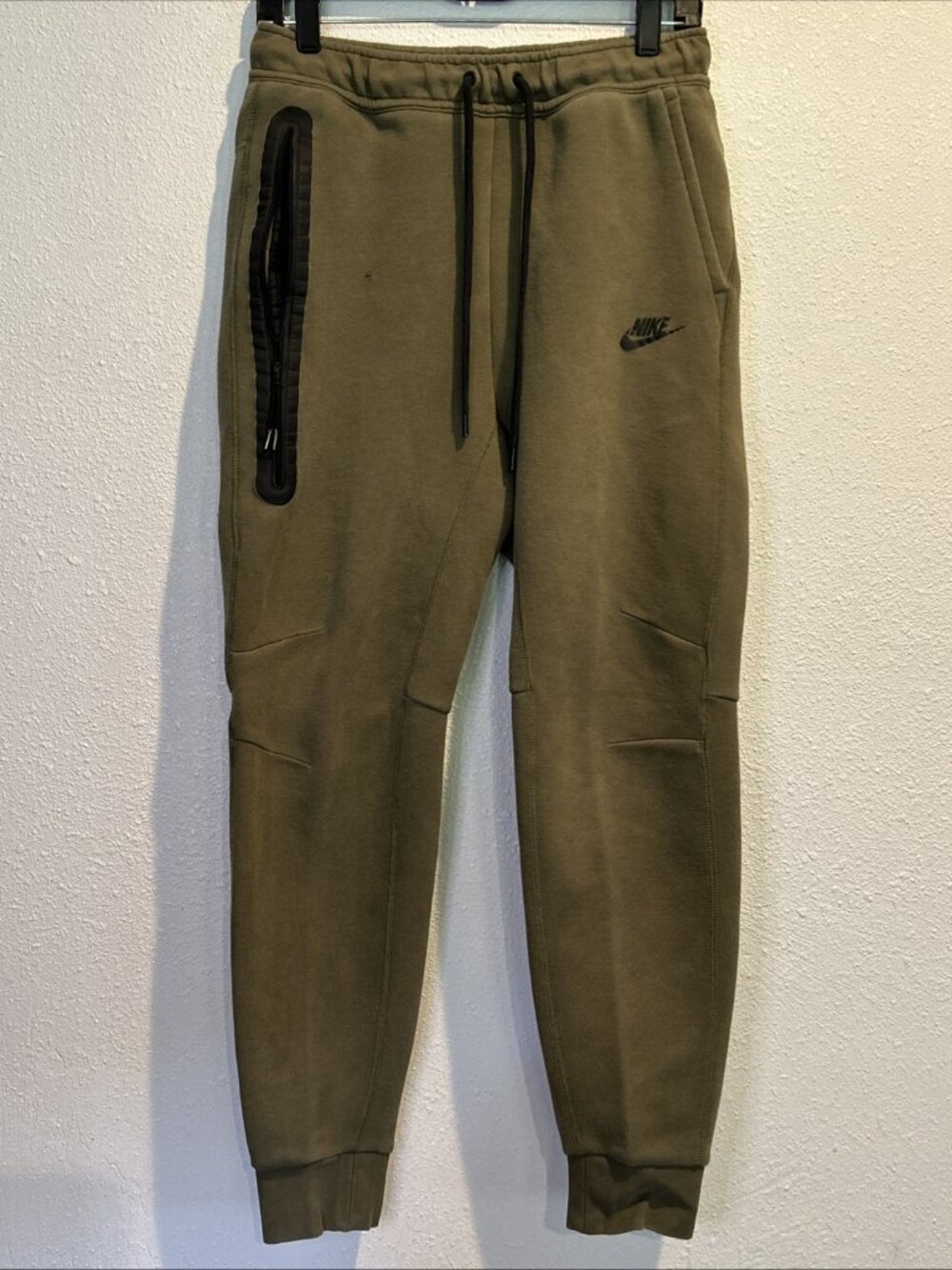 Nike Mens  SMALL Tech Fleece Pants Joggers Army Green FB8002 222
